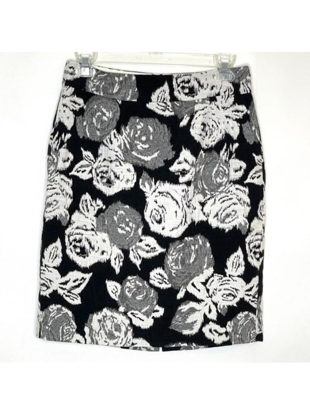 Banana Republic Rose Floral Tapestry Skirt Black Gray White Lined Pencil Size 2P